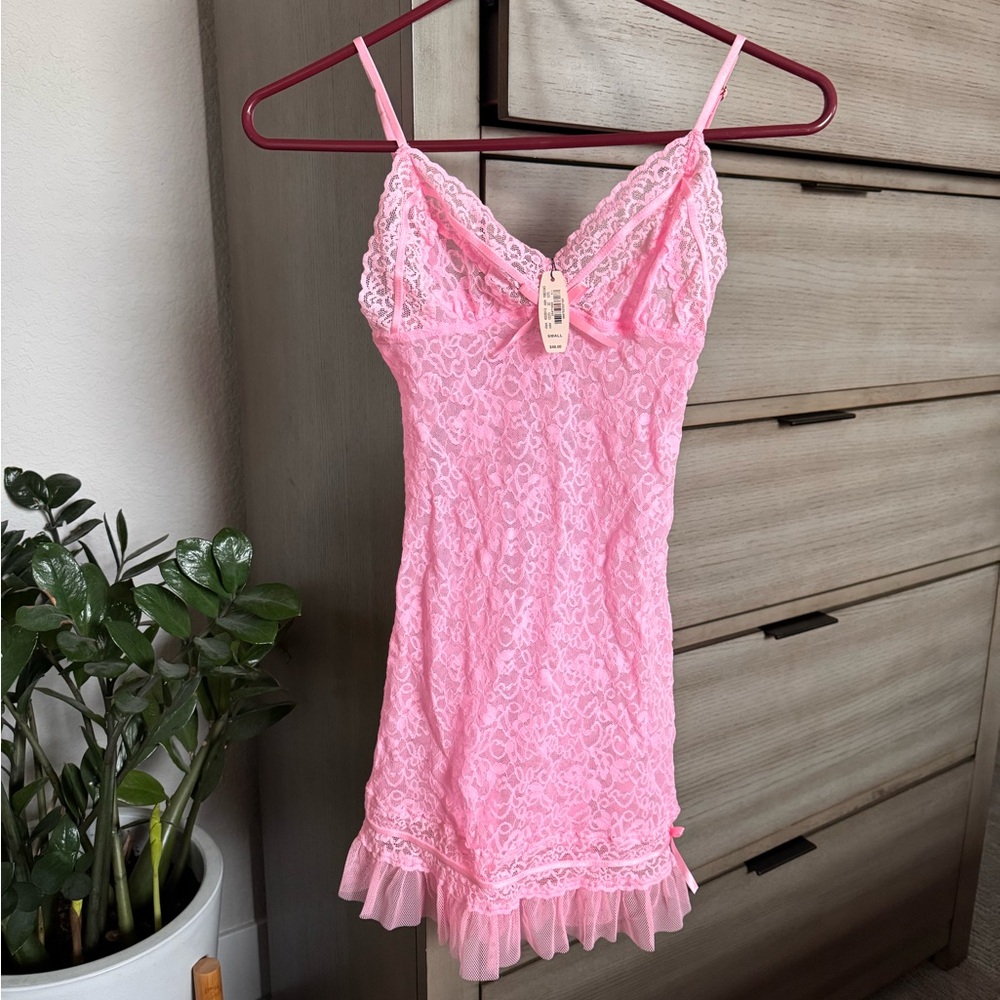 *NWT* Victoria Secret Bubblegum Pink Lace Mini Dress